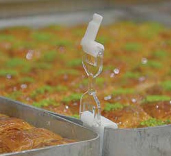 [HMK.16.30.1112] Щипка "R" с държач за ценова касета 5 см